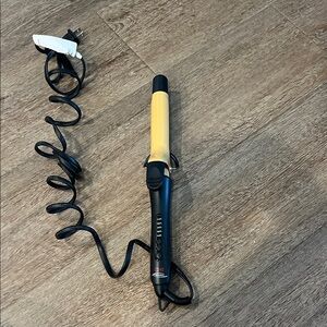 CHI Ceramic Curling Iron 1 Inch With Clamp